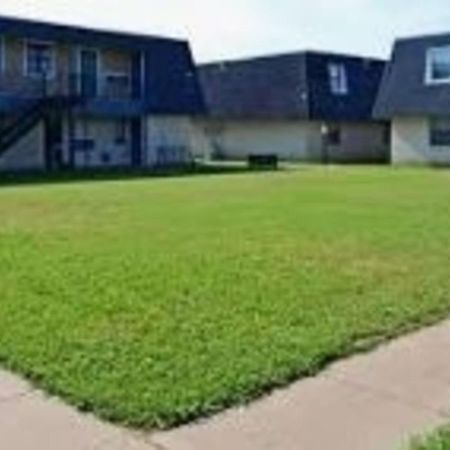 2 Bed/ 1 Bath Next To Ft. Sill Lejlighed Lawton Eksteriør billede