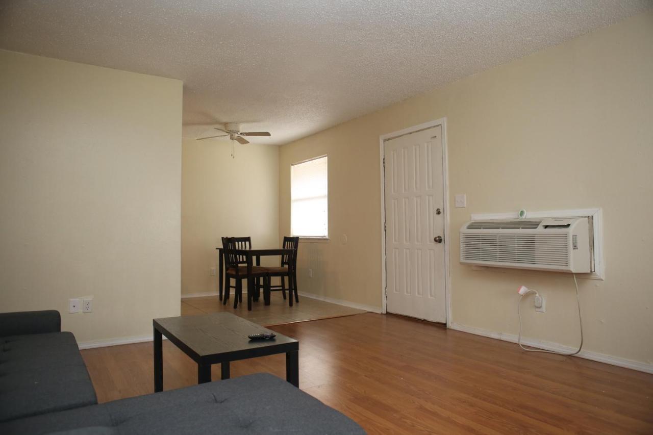 2 Bed/ 1 Bath Next To Ft. Sill Lejlighed Lawton Eksteriør billede