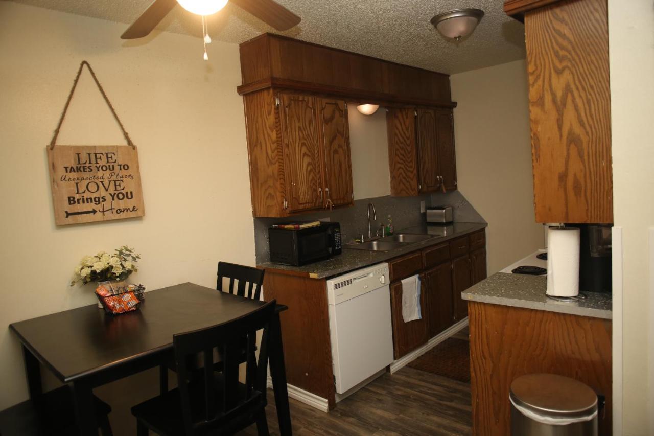 2 Bed/ 1 Bath Next To Ft. Sill Lejlighed Lawton Eksteriør billede